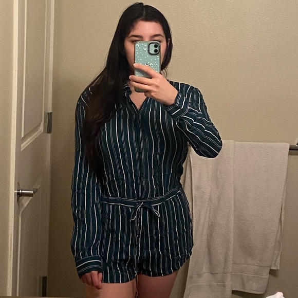 Urban Outfitters Silence and Noise Benji Romper - Picture 6 of 11